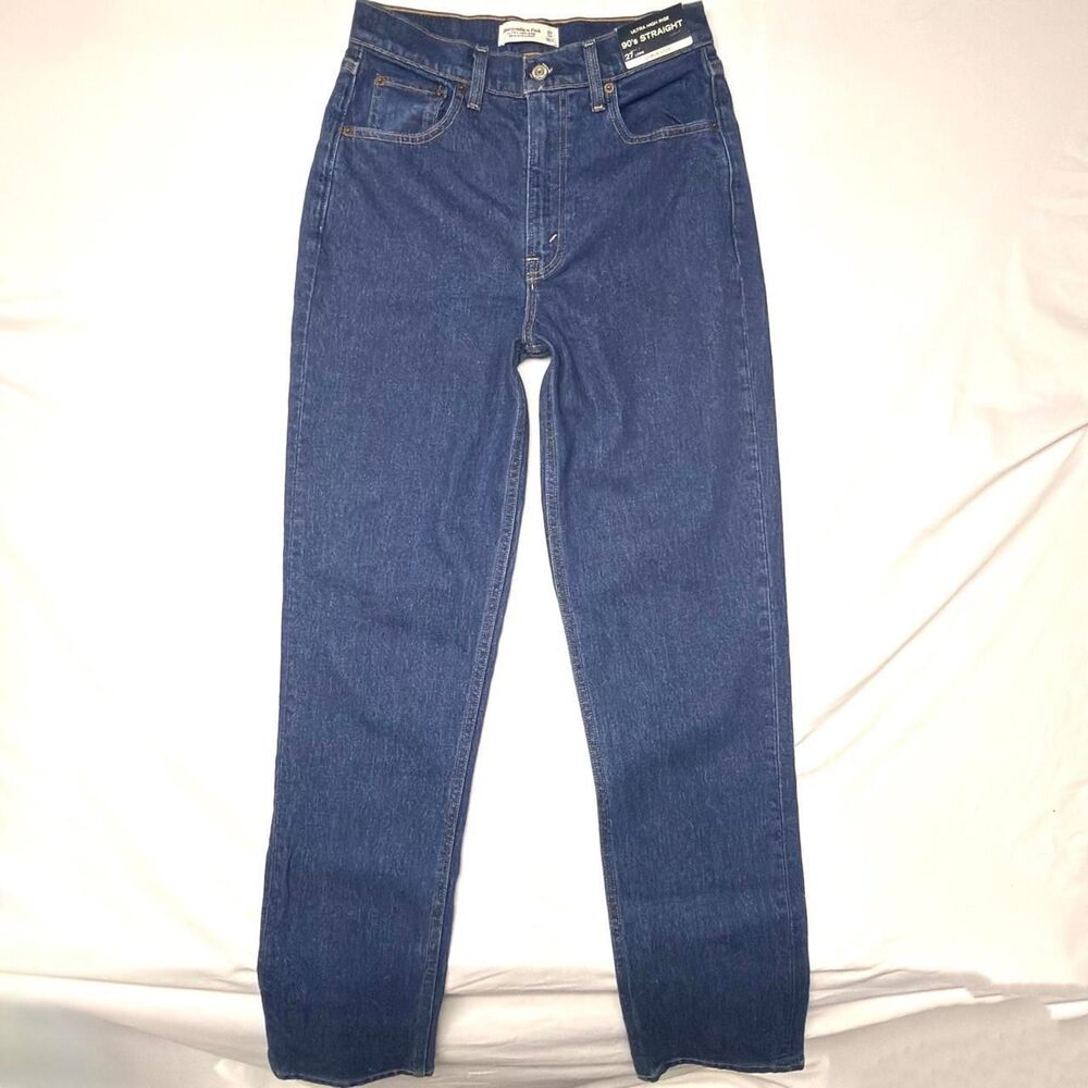 NWT Abercrombie & Fitch 90s Ultra High-Rise 90s Straight Curve Love Jeans 27"